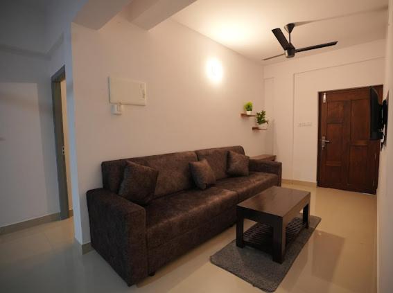 Hotel Le Marina Residency Kozhikode Esterno foto