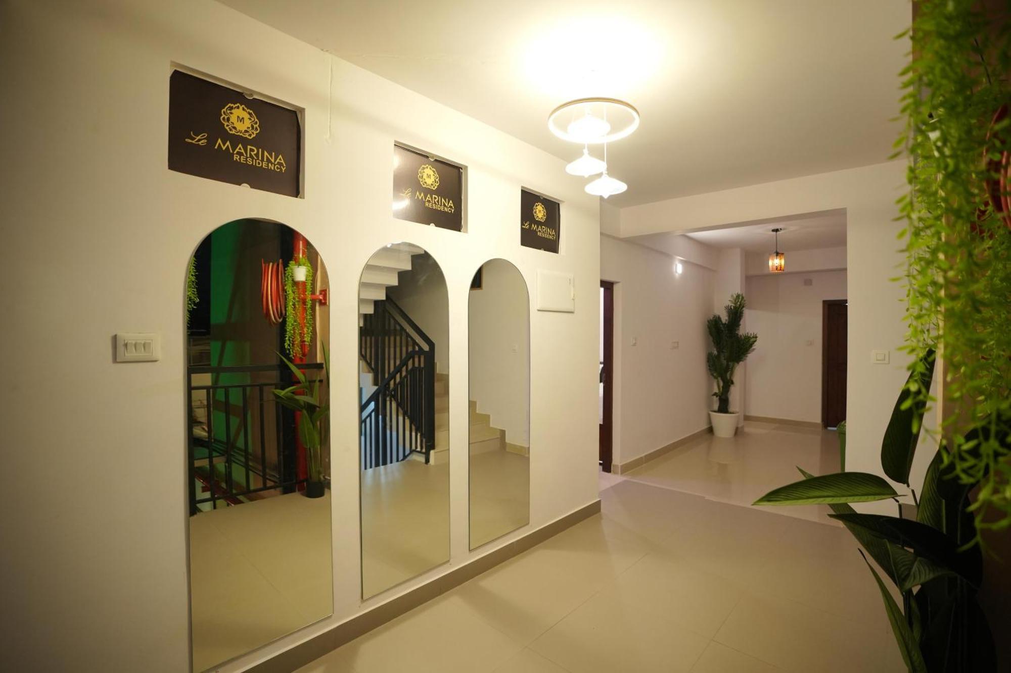 Hotel Le Marina Residency Kozhikode Esterno foto